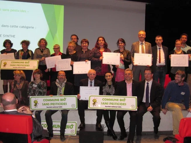 remise de prix Zéro phyto 100% bio - crédit Bio Consom'acteurs